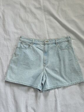 Everlane A-line Jean Shorts Light Wash Size 33 or 16